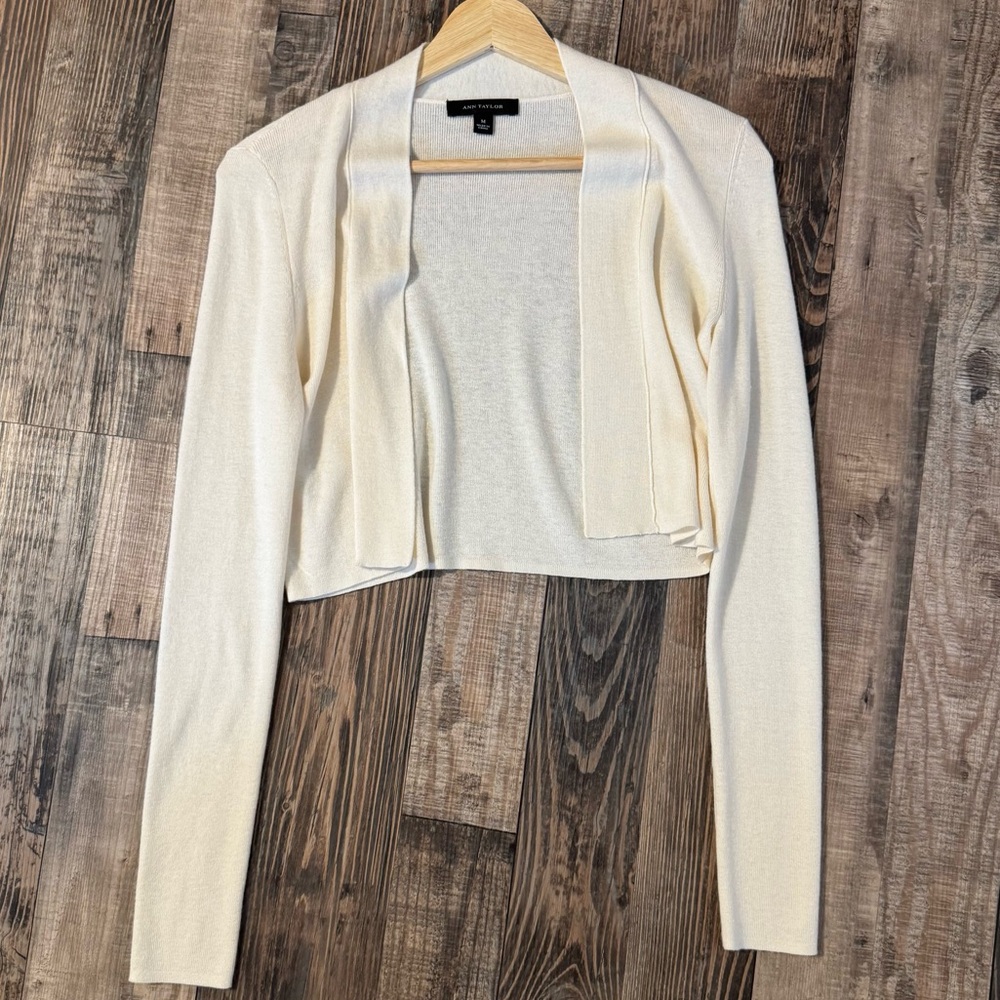 NWOT Ann Taylor Women’s Wool Blend Cropped Open Front Cardigan Size Medium